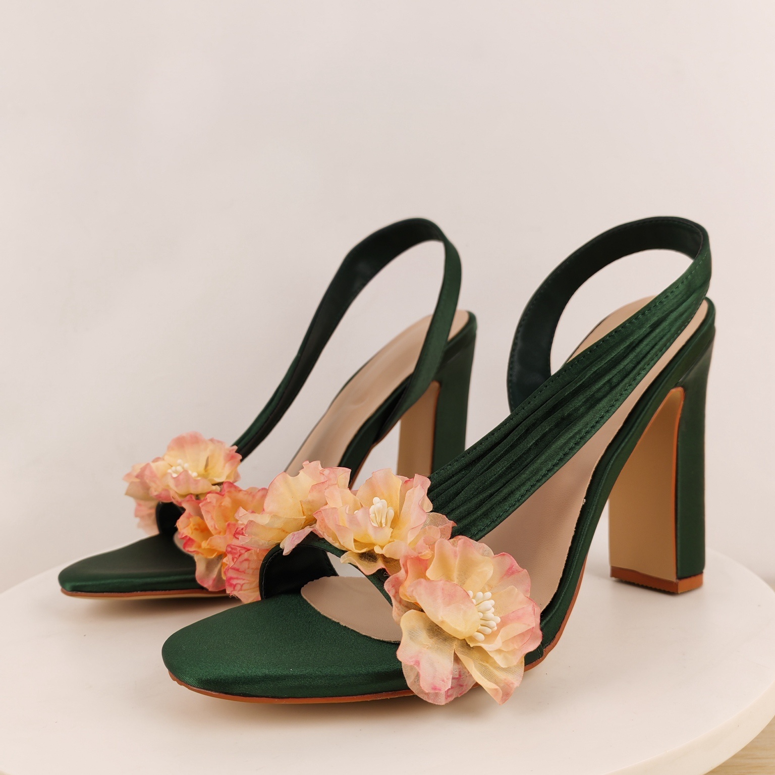 Slip Dress Satin - Sandal Bunga Slingback Hak Blok untuk